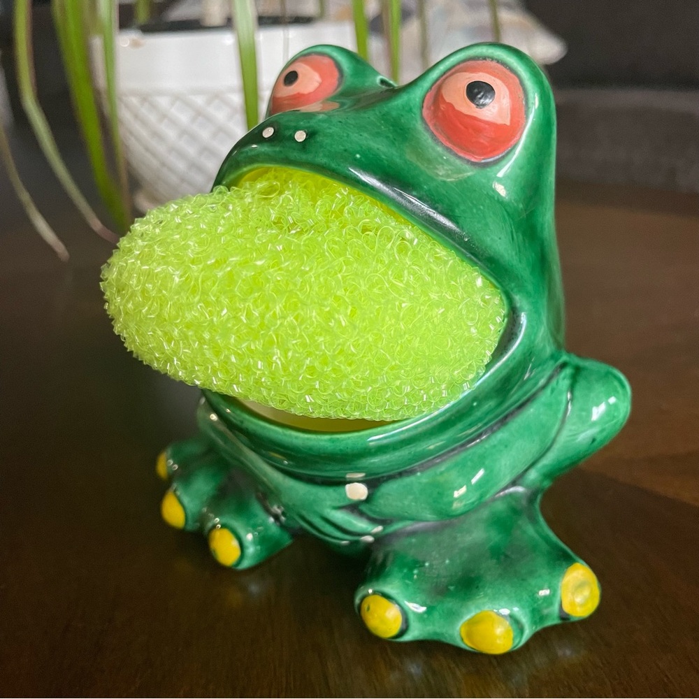Vintage Ceramic Frog